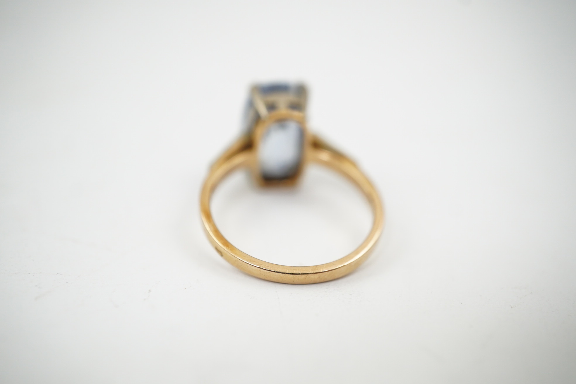 A sapphire and diamond ring, France, first half 20th century